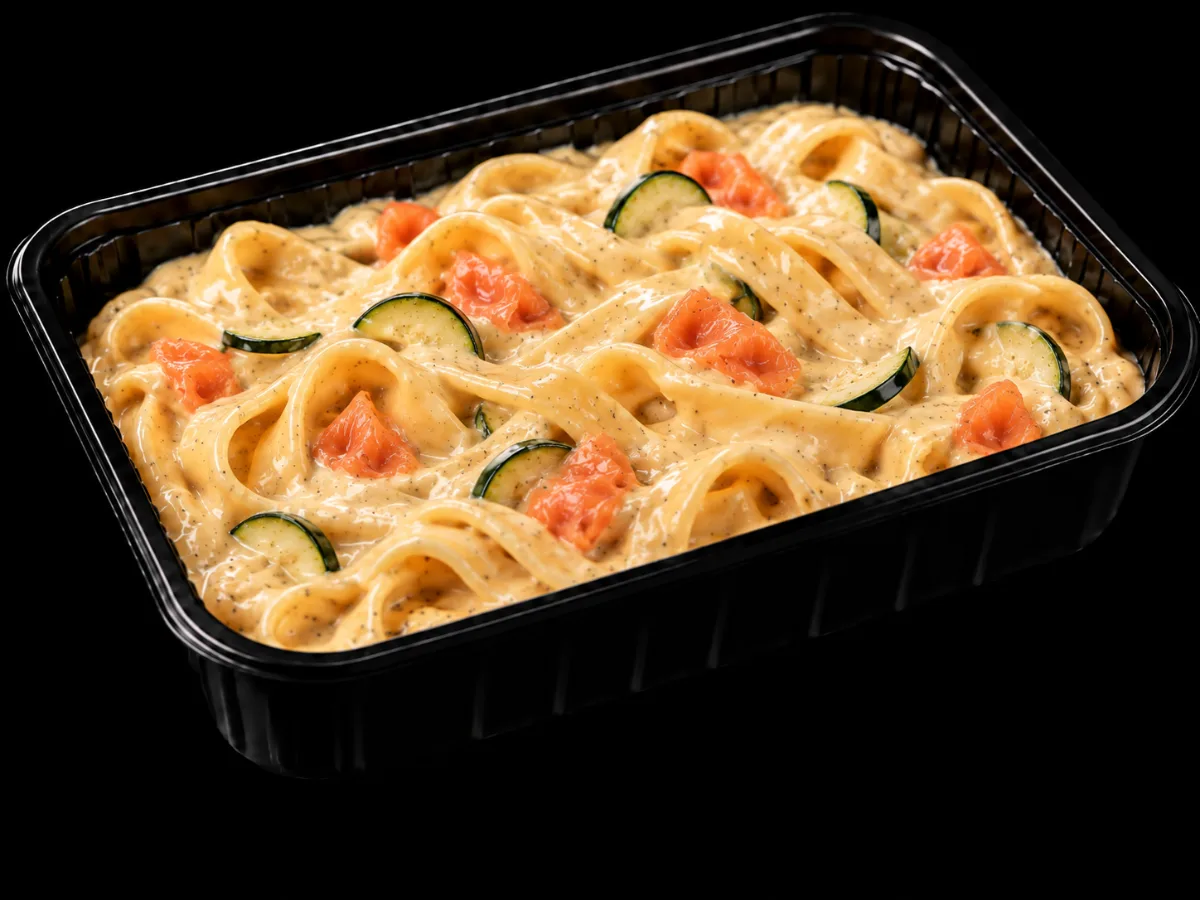 Tagliatelle al Salmone